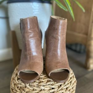 CUTE High heel booties